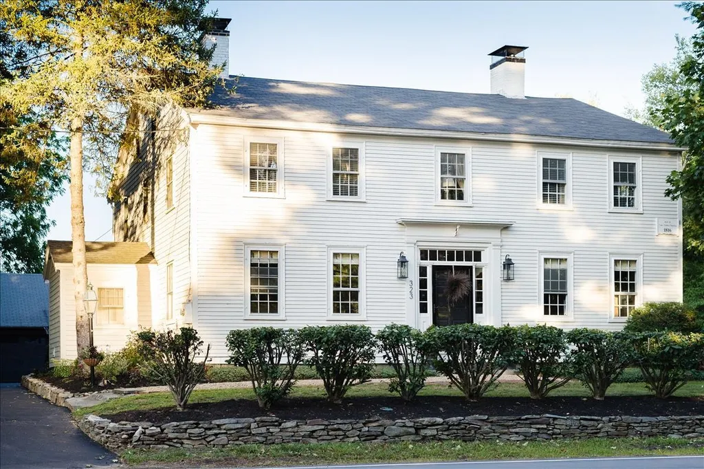 323 Exeter Road Hampton Falls NH 03844