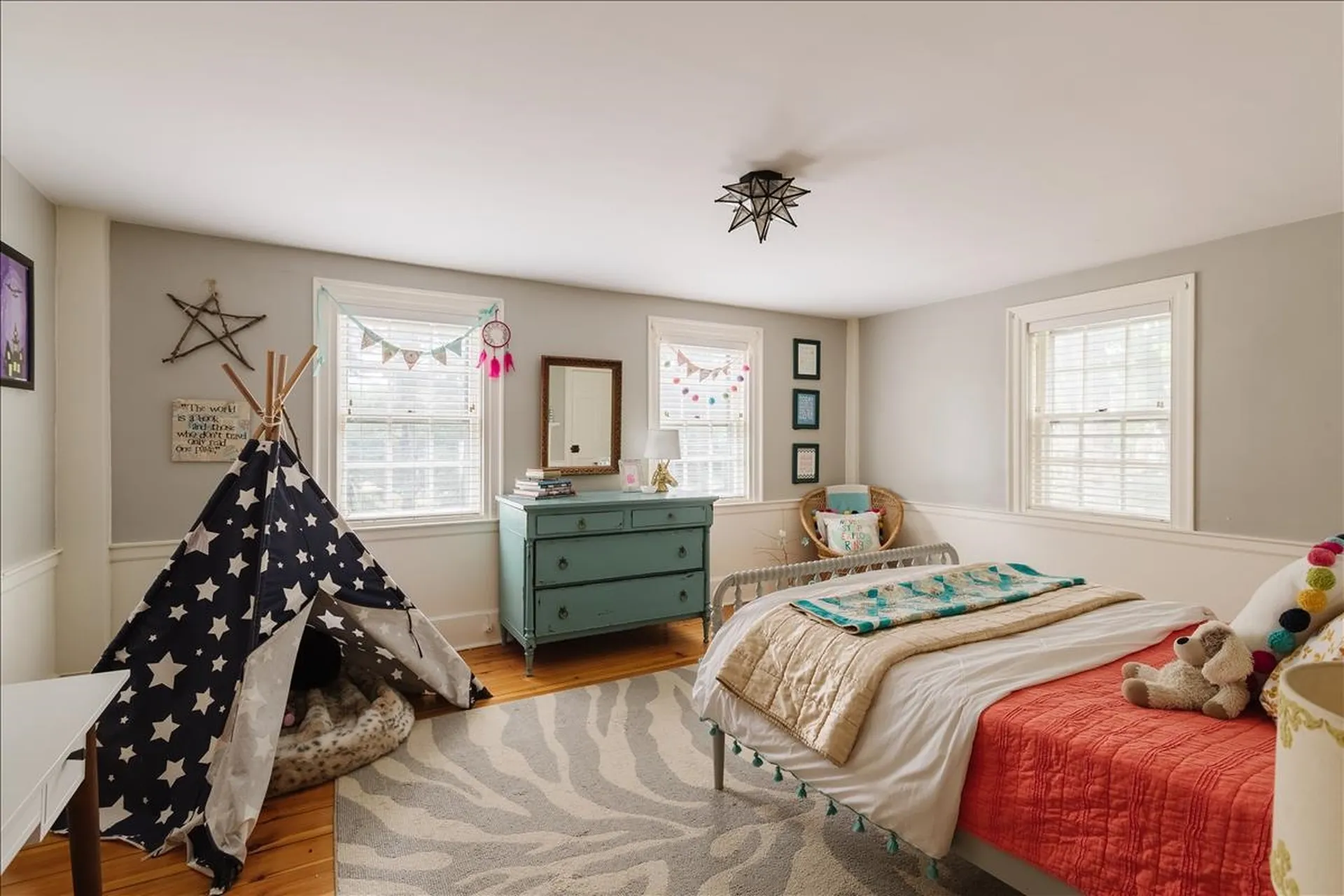 323 Exeter Road Hampton Falls NH 03844