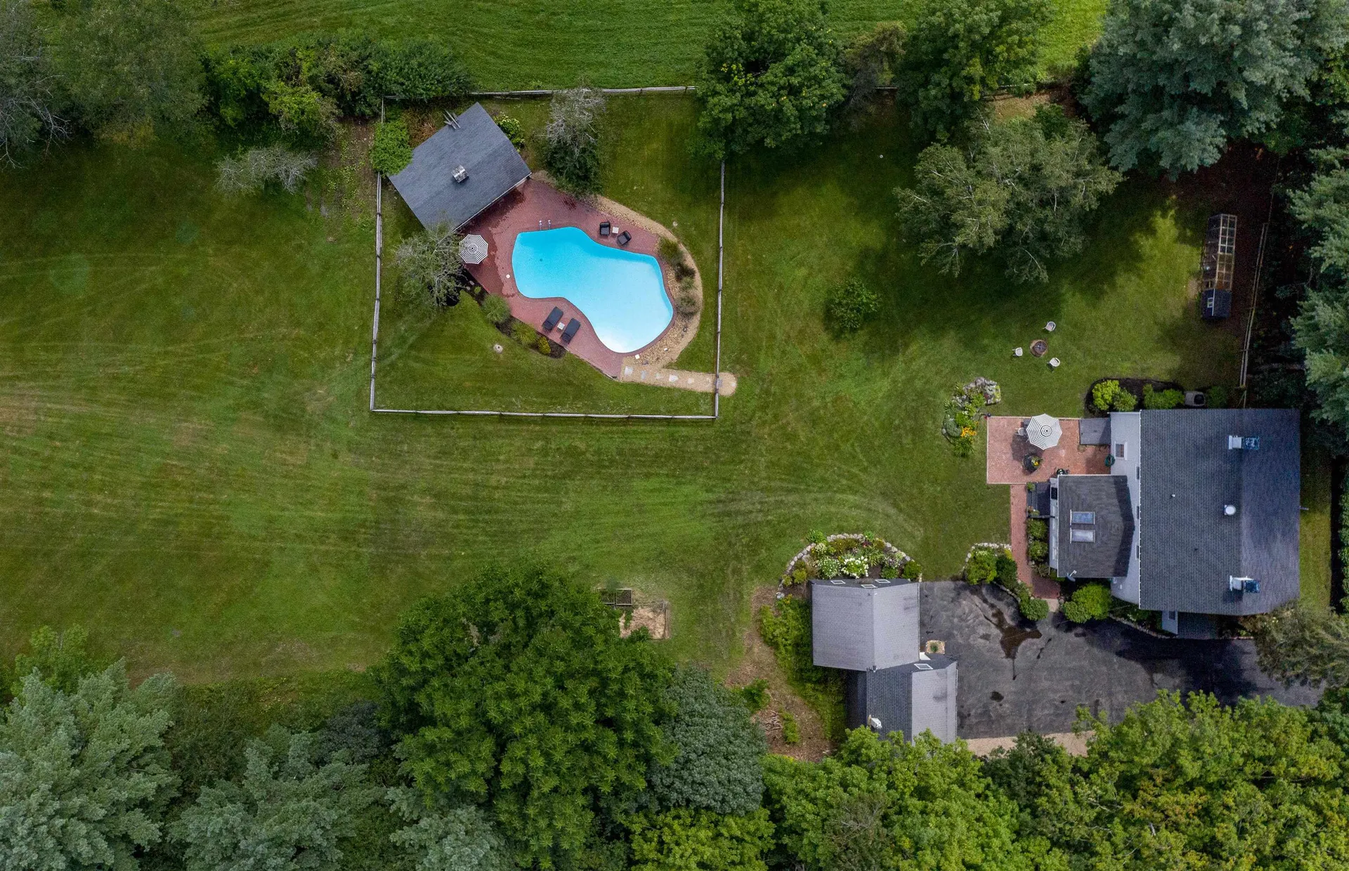 323 Exeter Road Hampton Falls NH 03844