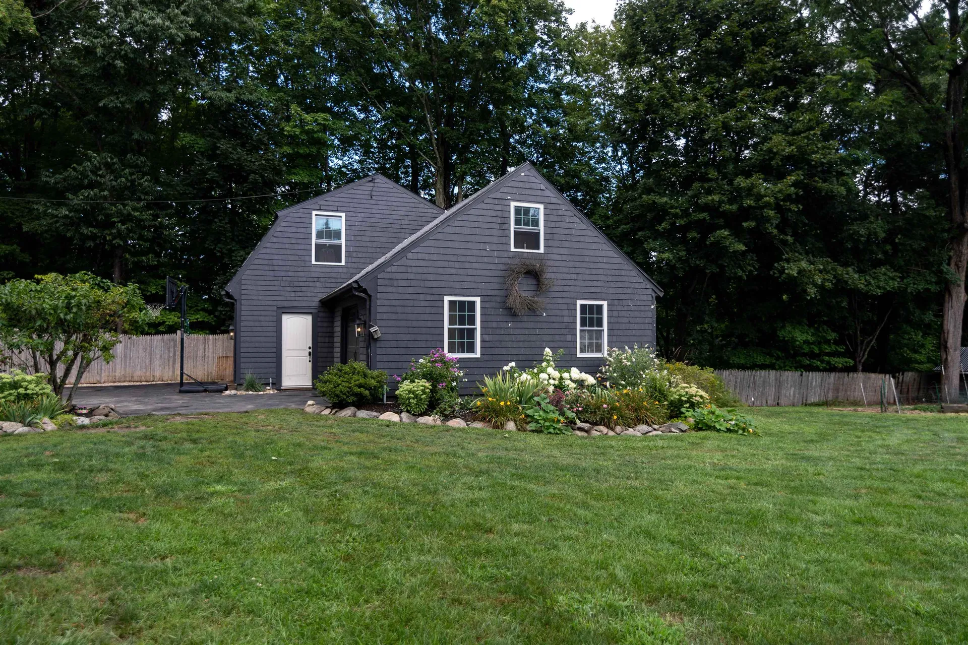 323 Exeter Road Hampton Falls NH 03844