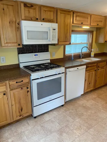 52 Farmwood Drive Nashua NH 03062