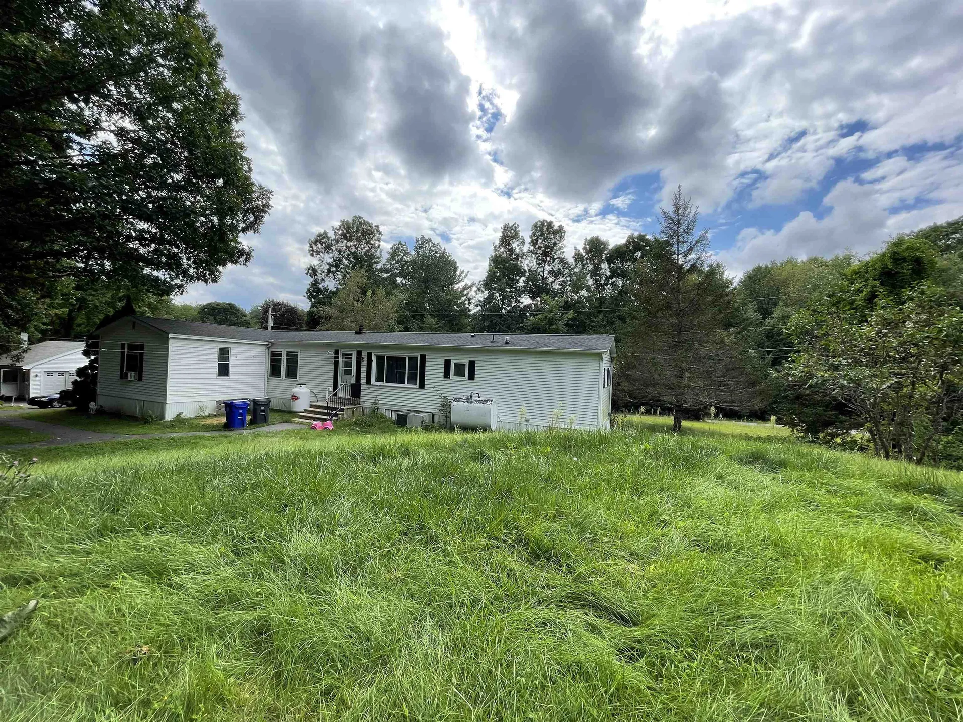 11 Squire Ridge Road Hampstead NH 03841