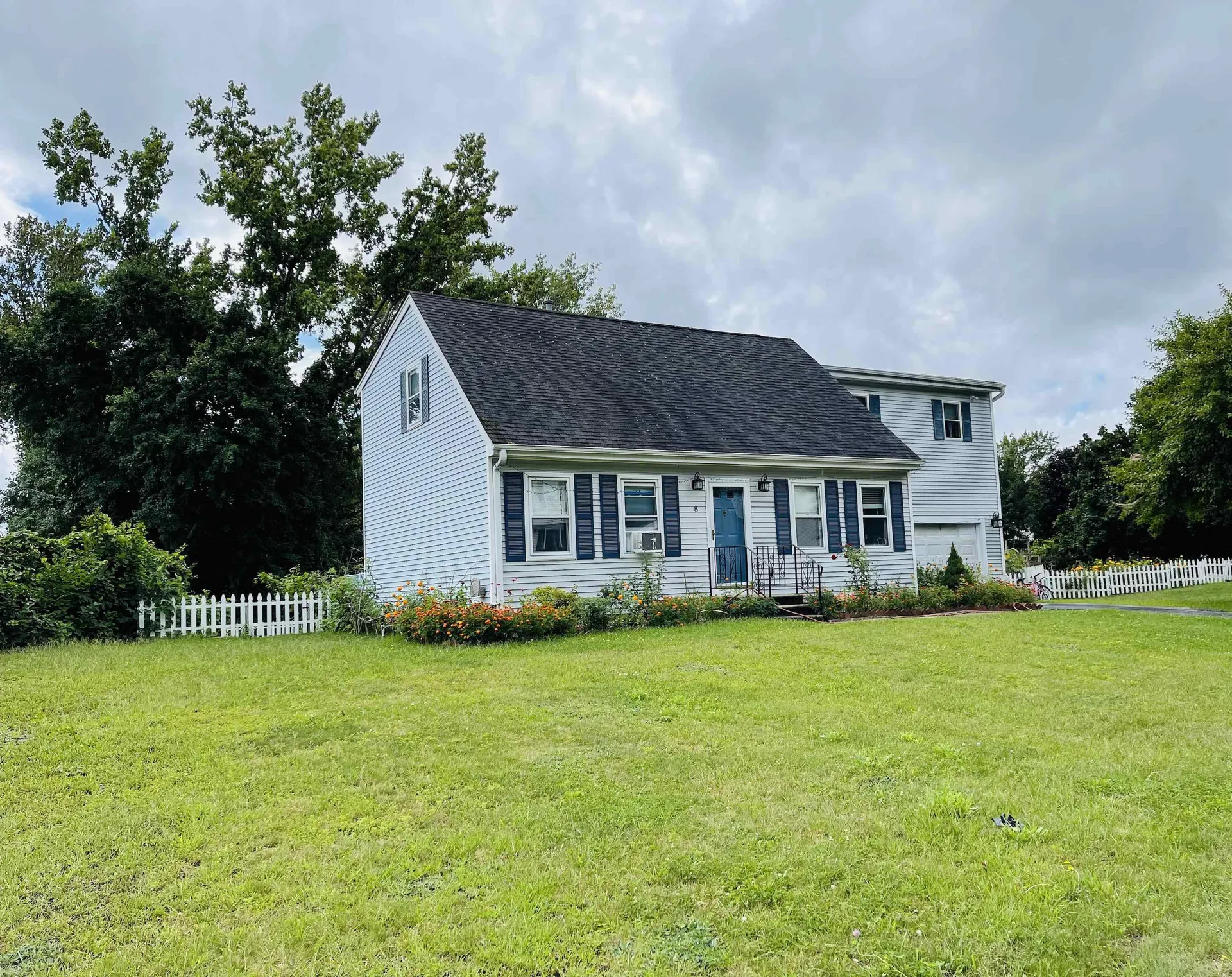 8 Wildflower Drive Concord NH 03303