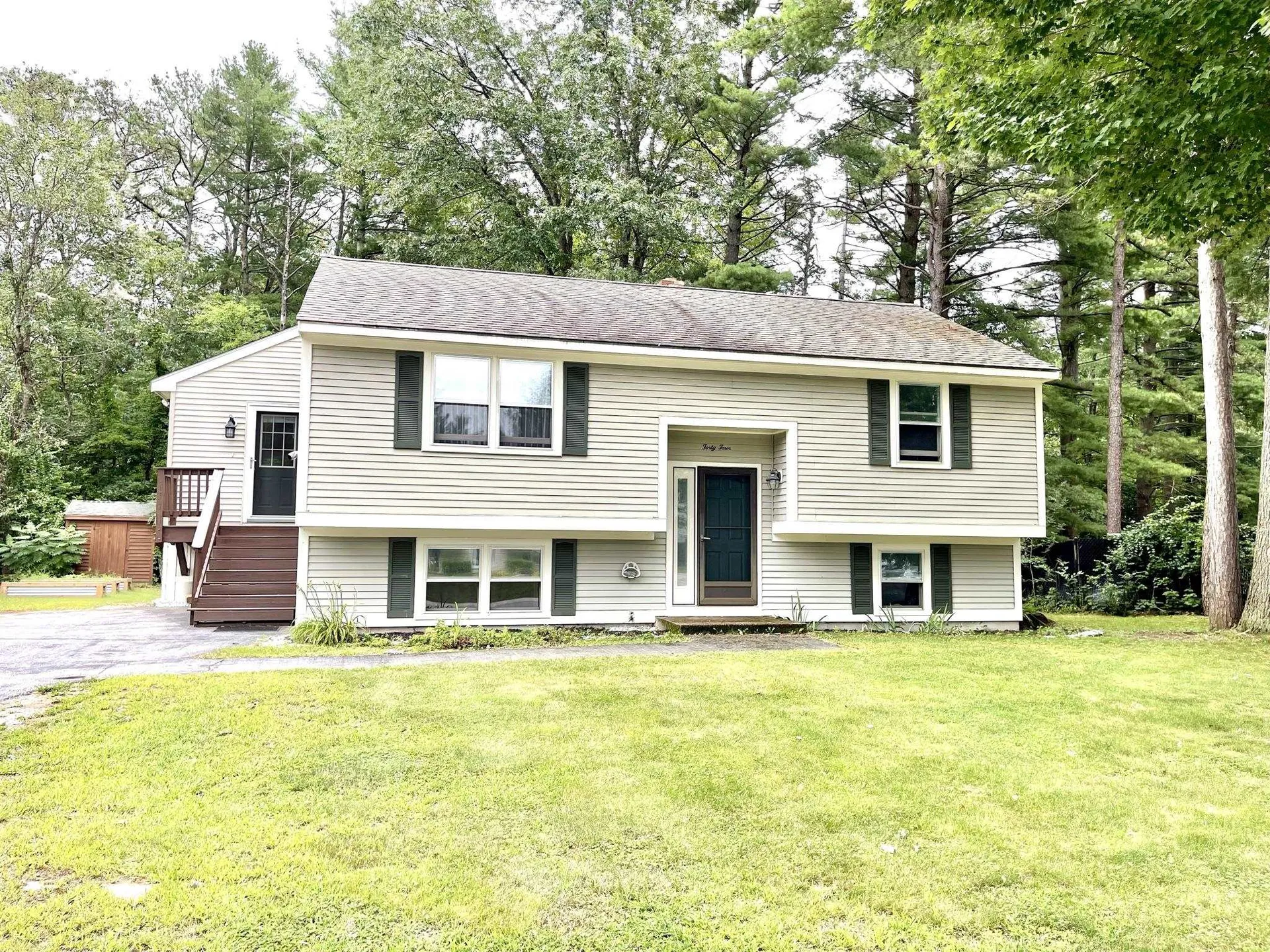 44 Pine Acres Road Concord NH 03301-7888