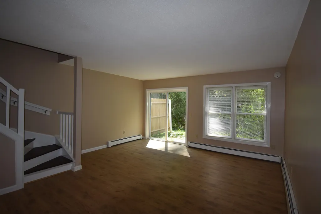 10 Merrill Place Enfield NH 03748