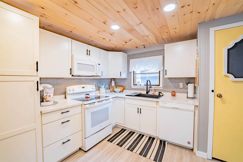 806 Middlewood Road Williston VT 05495