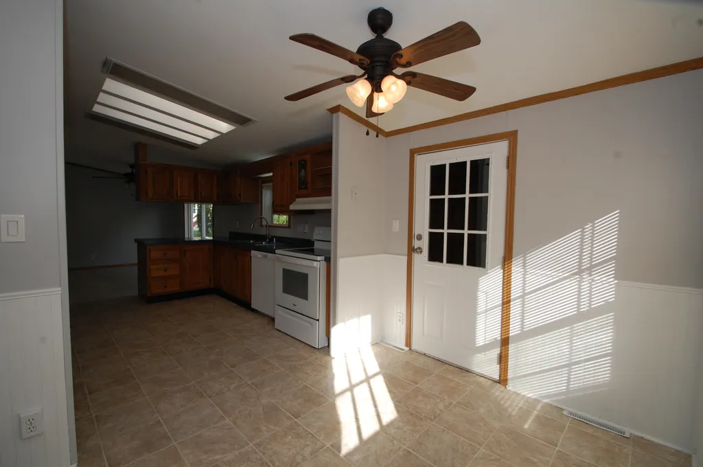 18 Lilac Lane Belmont NH 03220