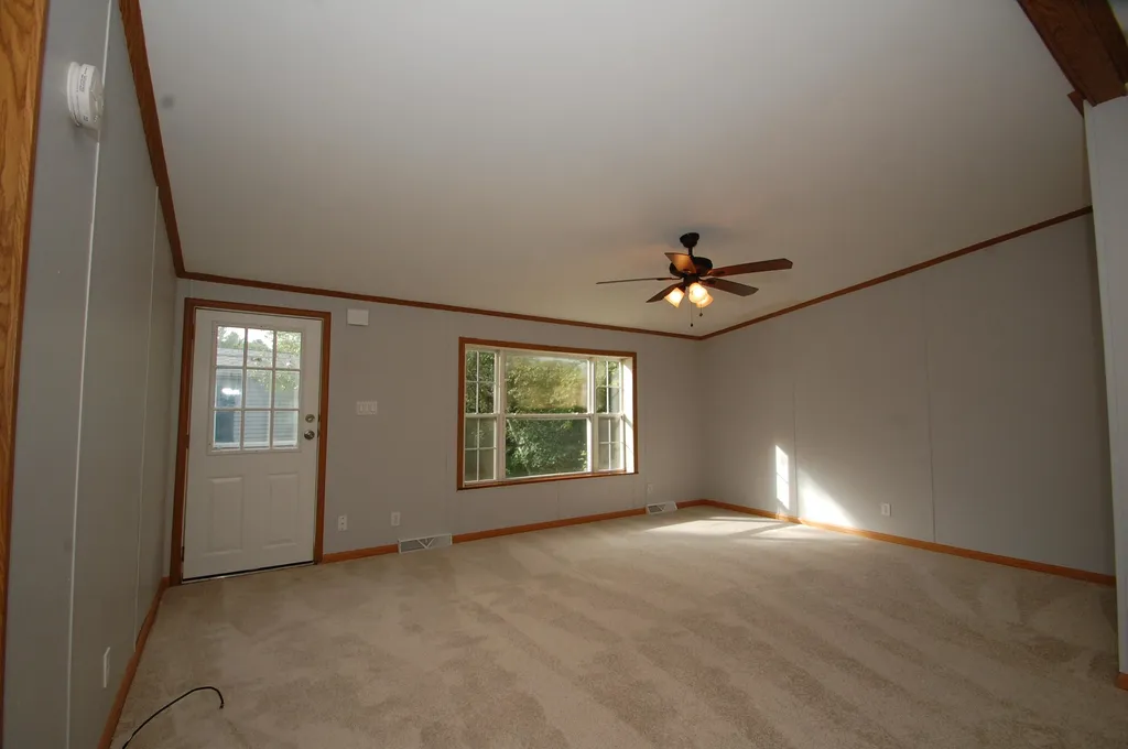 18 Lilac Lane Belmont NH 03220
