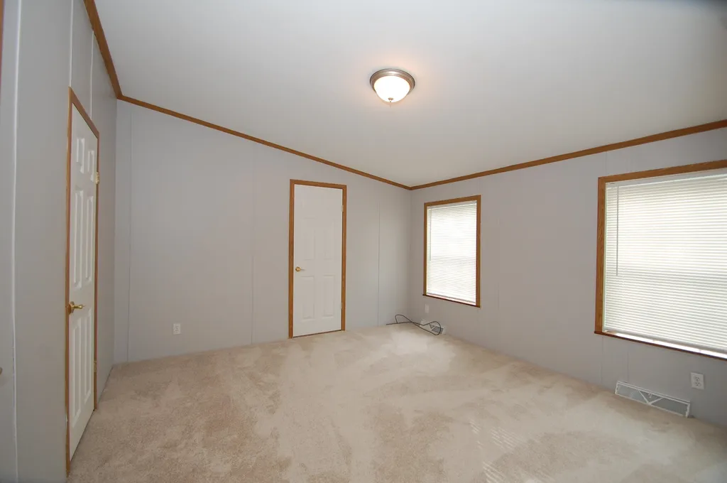 18 Lilac Lane Belmont NH 03220