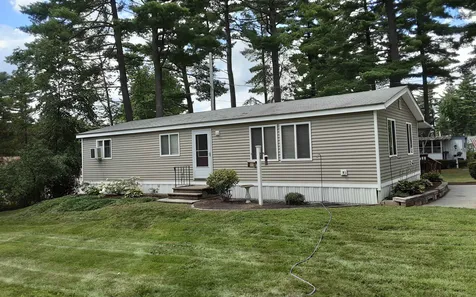 21 Pinewood Trail Concord NH 03301