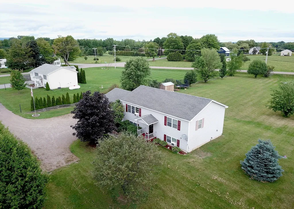120 Pearl Street Grand Isle VT 05458