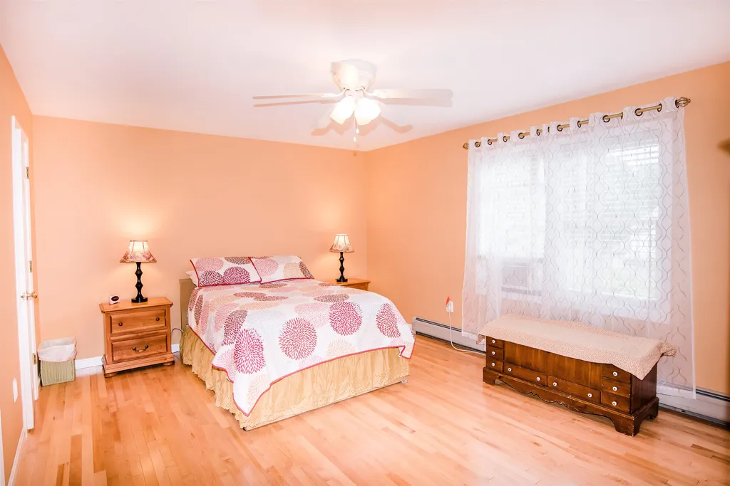 17 Craftsbury Court Essex VT 05452
