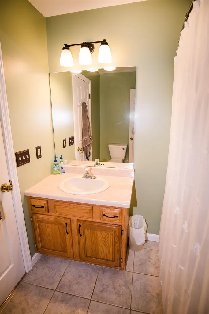 17 Craftsbury Court Essex VT 05452