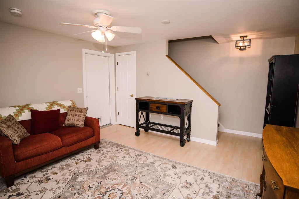 17 Craftsbury Court Essex VT 05452