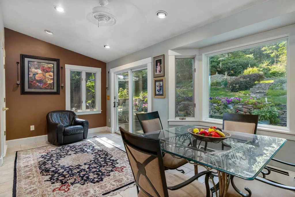 27 Shaw Road Portsmouth NH 03801