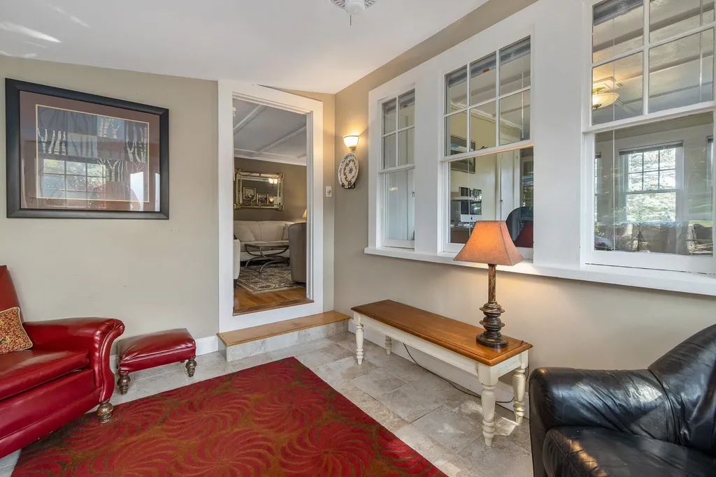 27 Shaw Road Portsmouth NH 03801