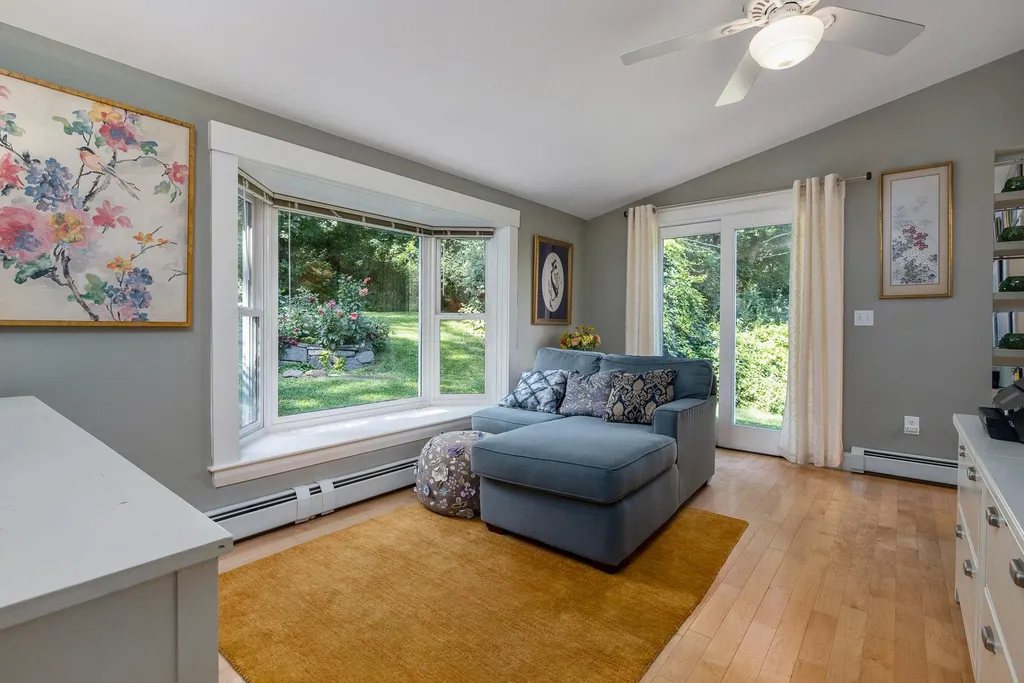 27 Shaw Road Portsmouth NH 03801