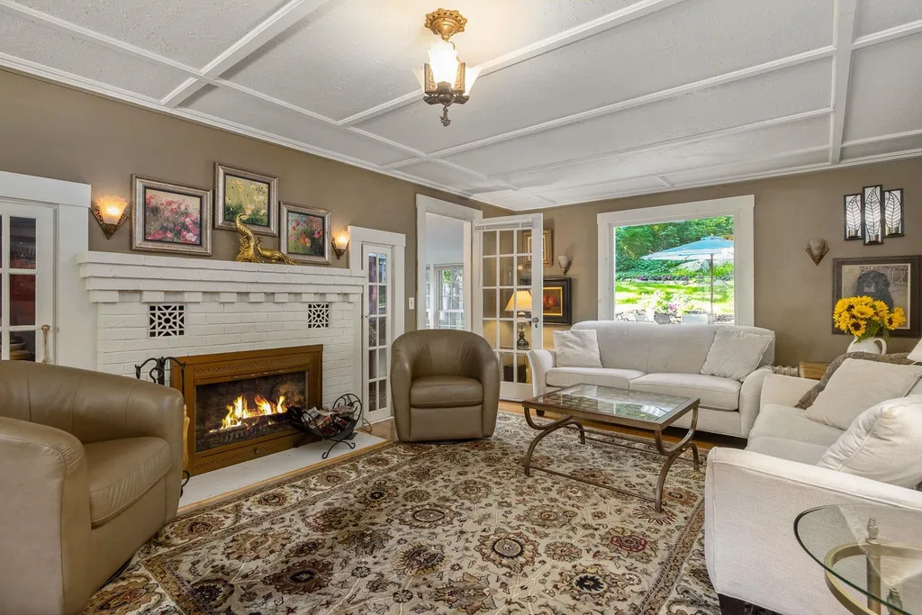 27 Shaw Road Portsmouth NH 03801