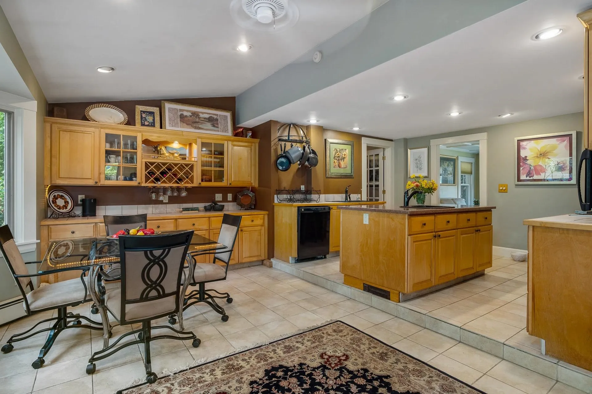27 Shaw Road Portsmouth NH 03801