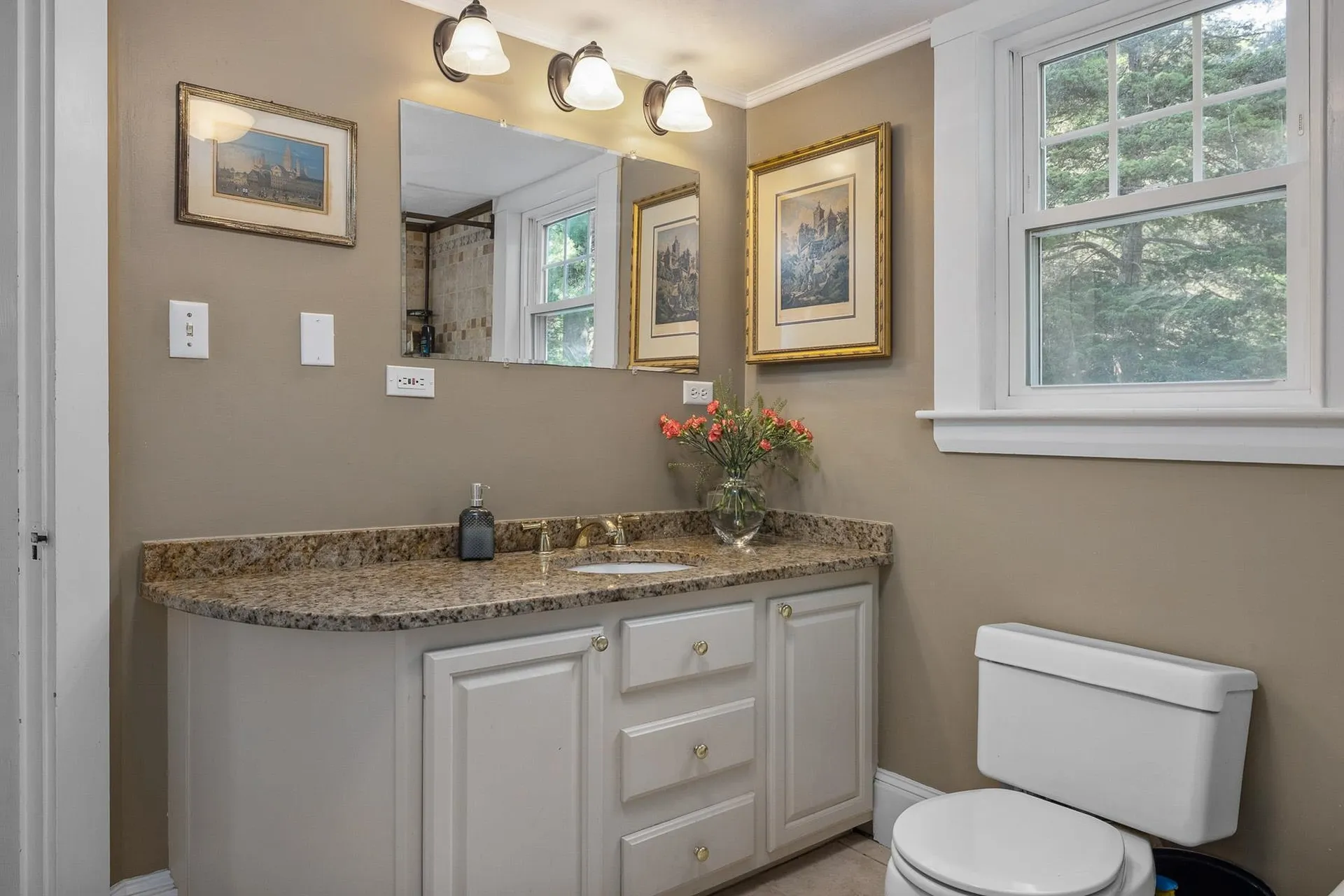 27 Shaw Road Portsmouth NH 03801