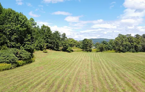 908 Route 5 St. Johnsbury VT 05819