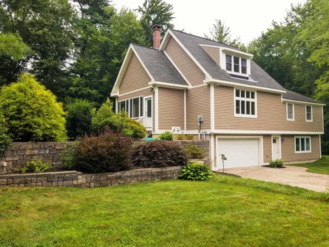 23 Crestview Terrace Stratham NH 03885