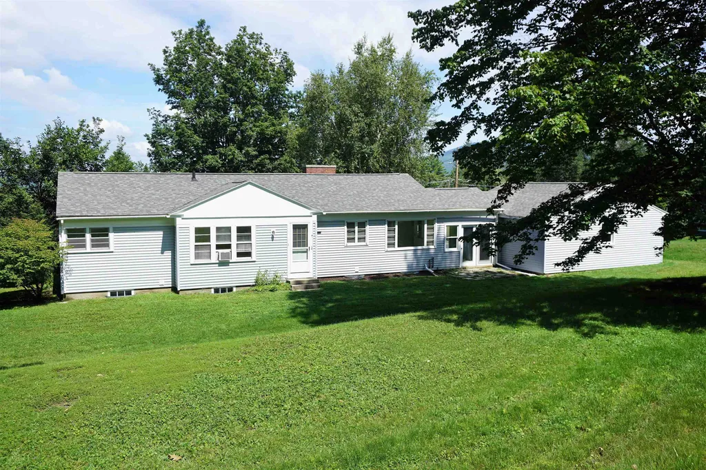 24 Durham Avenue Claremont NH 03743