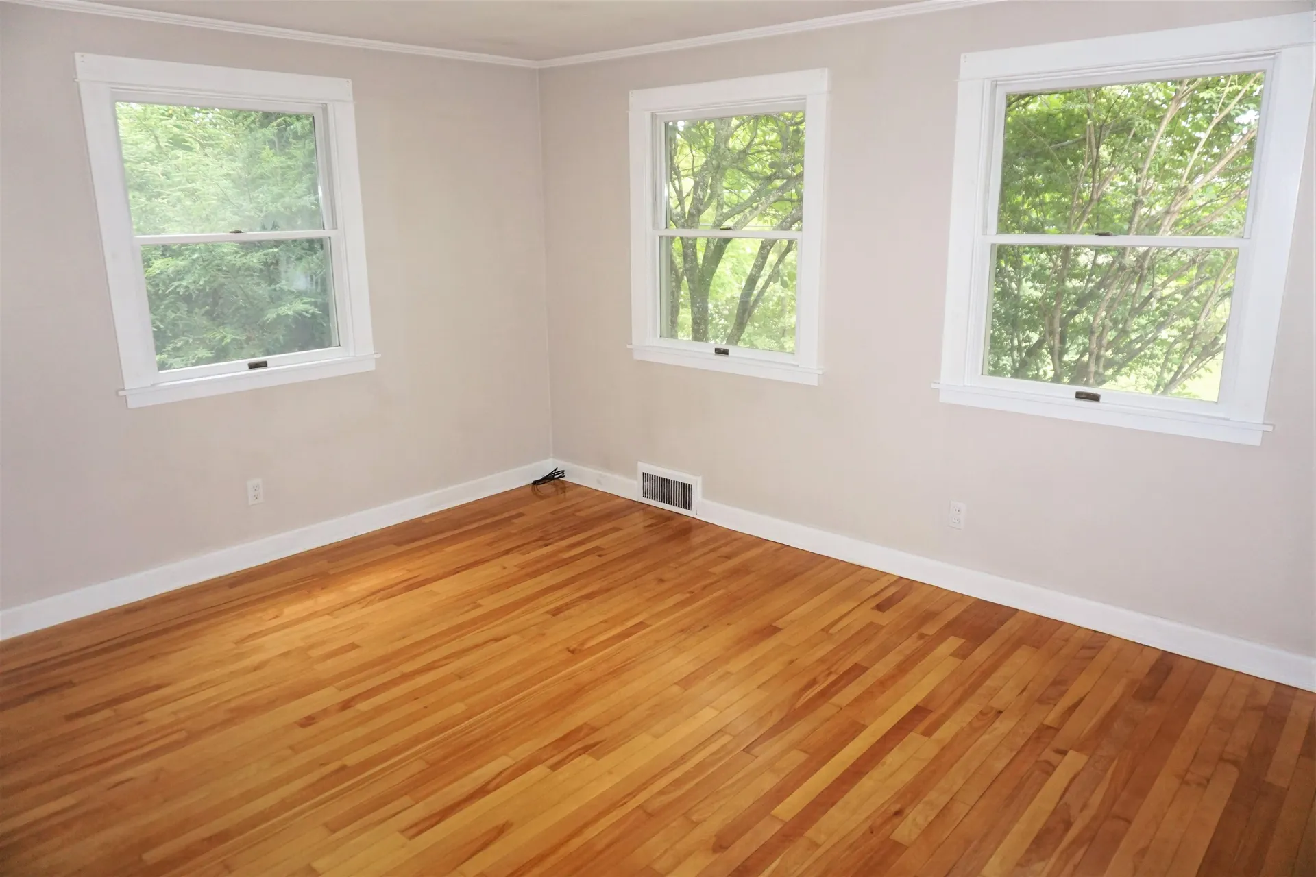24 Durham Avenue Claremont NH 03743
