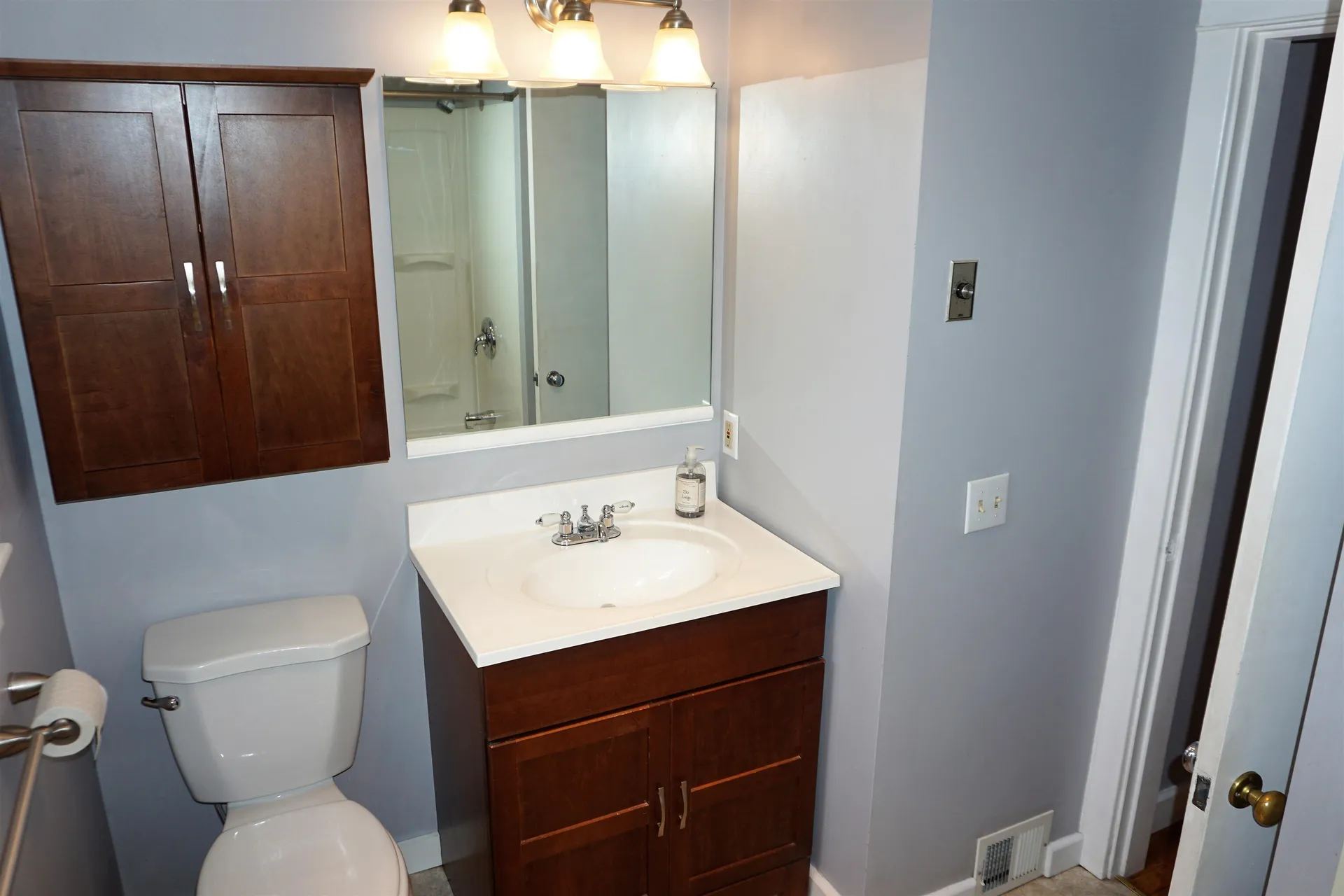 24 Durham Avenue Claremont NH 03743