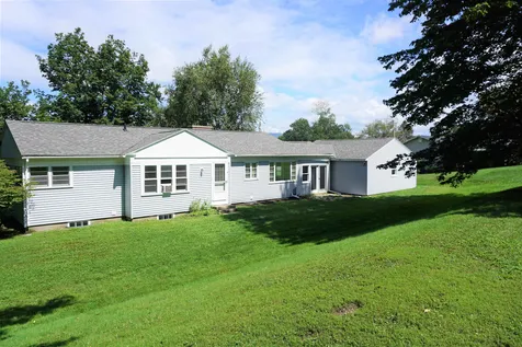 24 Durham Avenue Claremont NH 03743