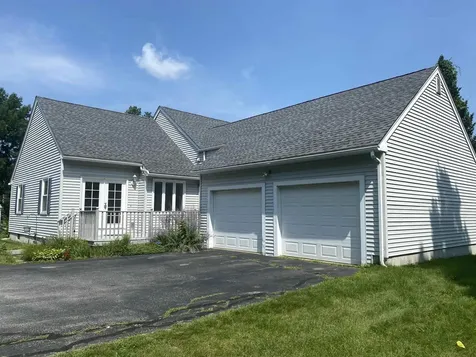 75 Pinecrest Drive Bedford NH 03110
