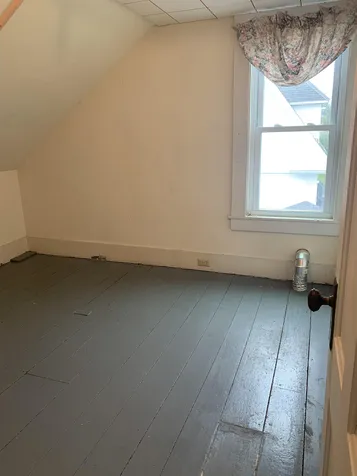 65 Broadway York ME 03909