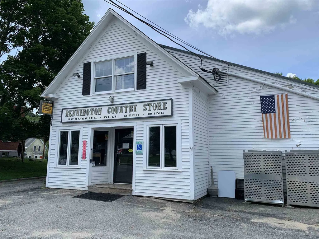 6 Main Street Bennington NH 03442