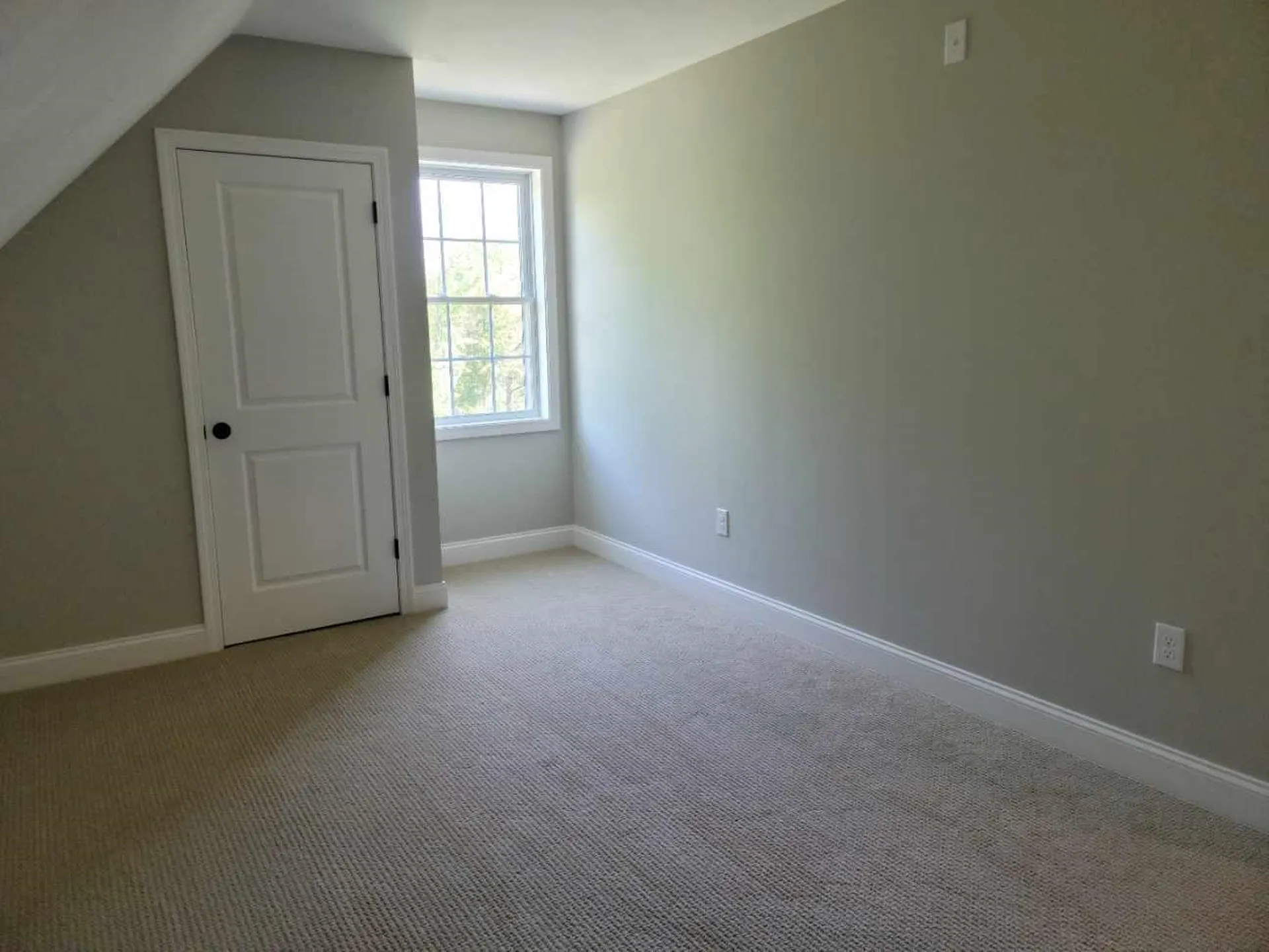 24 Old Fremont Road Raymond NH 03077