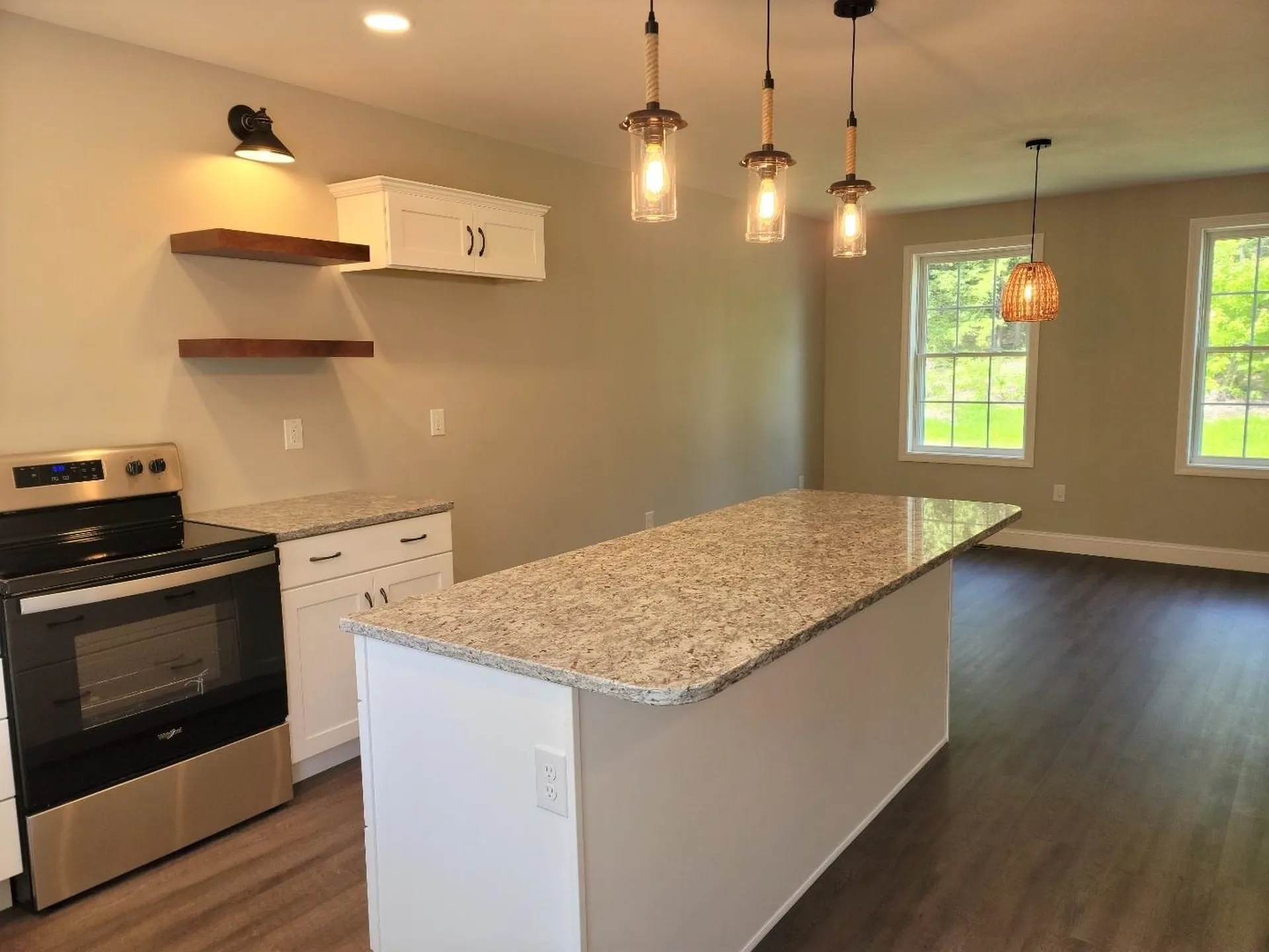 24 Old Fremont Road Raymond NH 03077