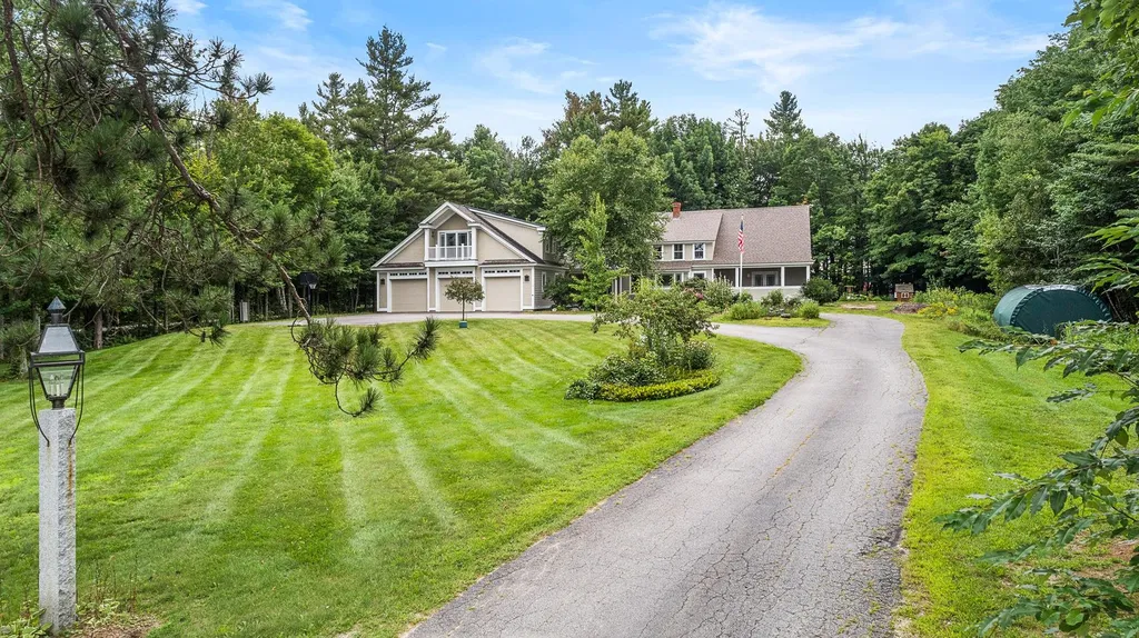 154 Knights Hill Road New London NH 03257