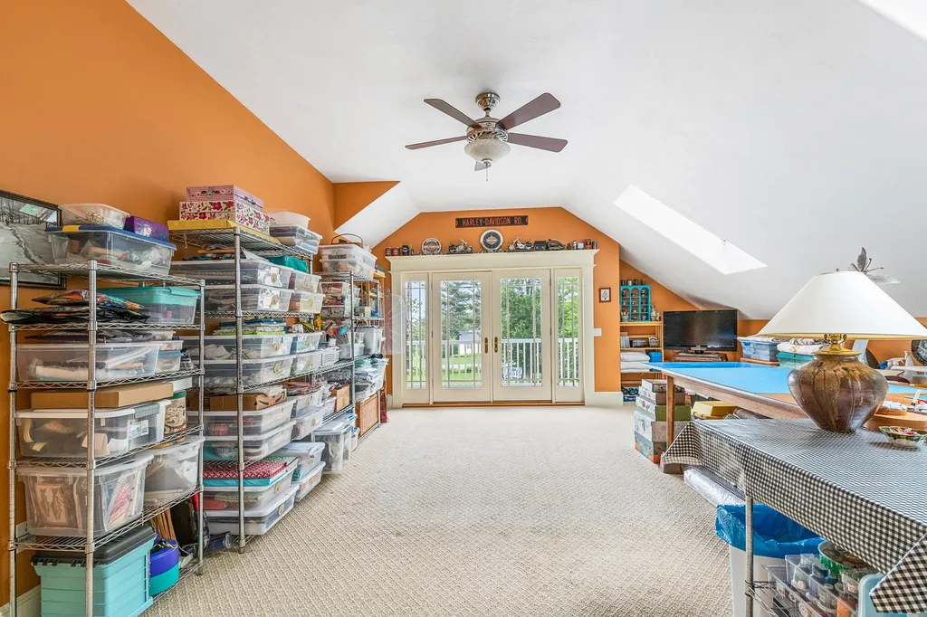 154 Knights Hill Road New London NH 03257