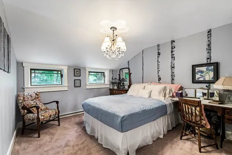 154 Knights Hill Road New London NH 03257