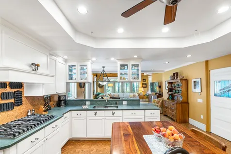 154 Knights Hill Road New London NH 03257