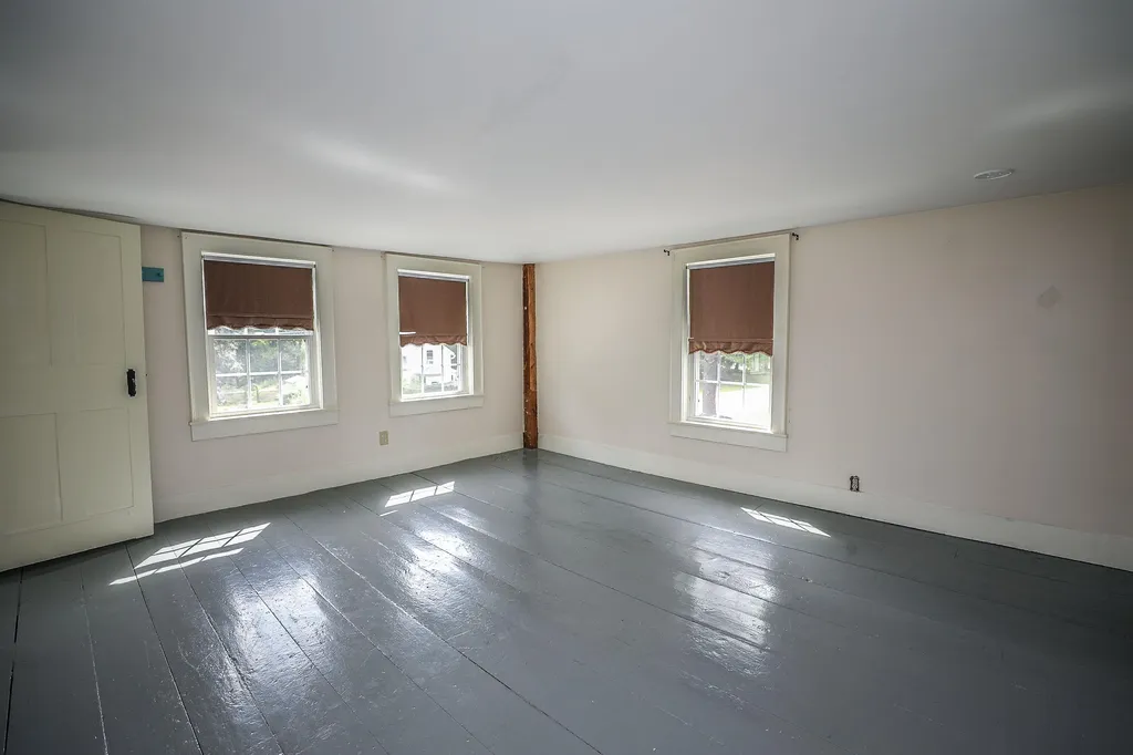 97 Suncook Valley Road Chichester NH 03258