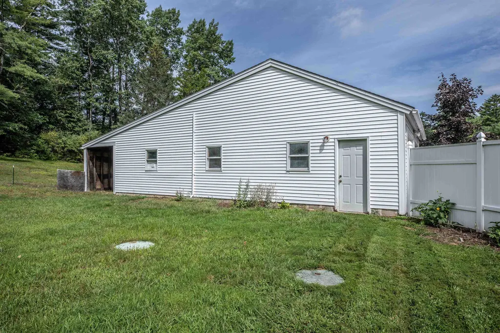 97 Suncook Valley Road Chichester NH 03258