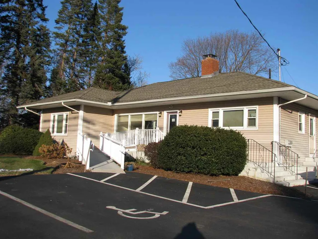 39 South River Road Bedford NH 03110