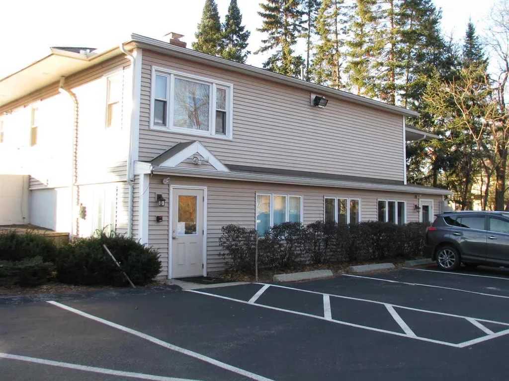 39 South River Road Bedford NH 03110