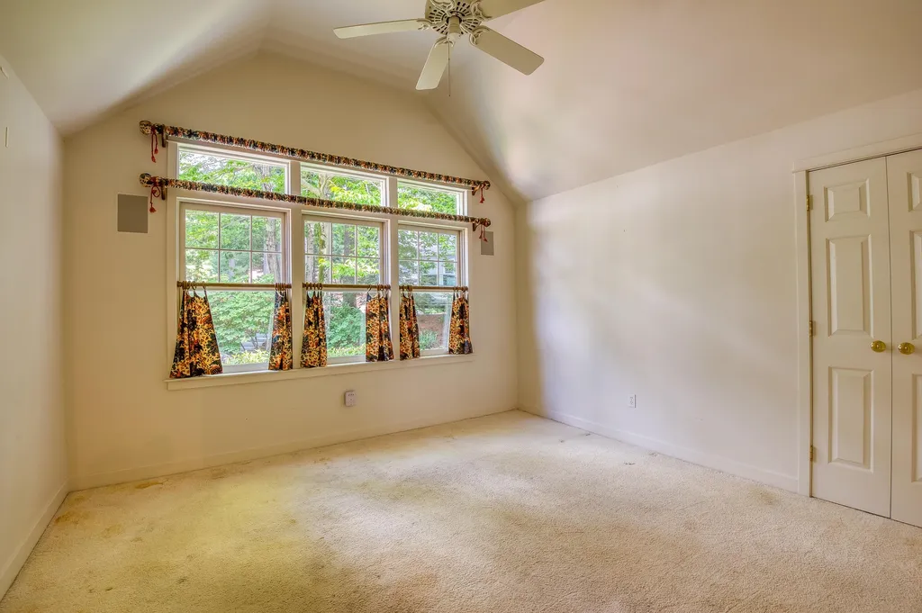 5 Foxglove Lane Wolfeboro NH 03894