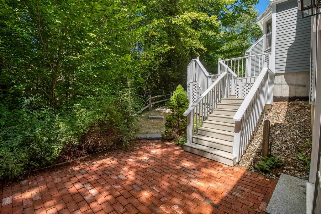5 Foxglove Lane Wolfeboro NH 03894