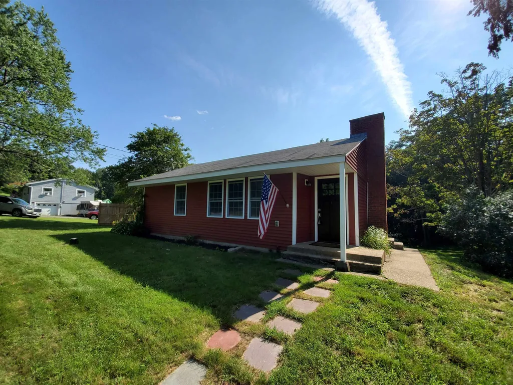 18 Stratham Heights Road Stratham NH 03885