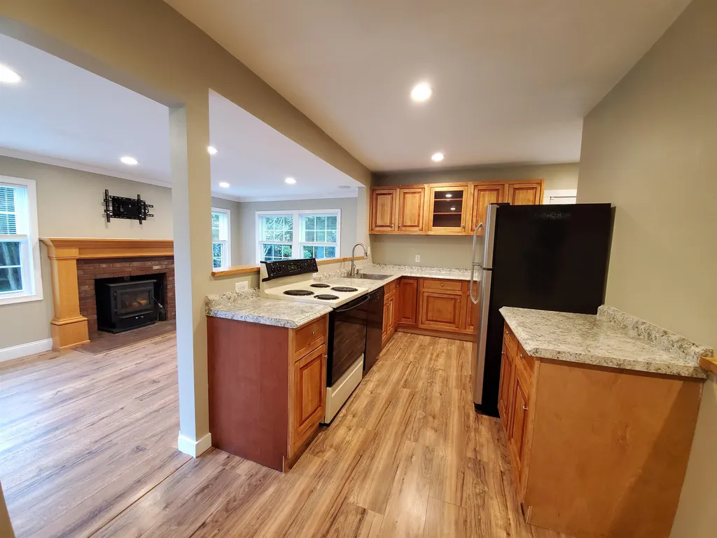 18 Stratham Heights Road Stratham NH 03885