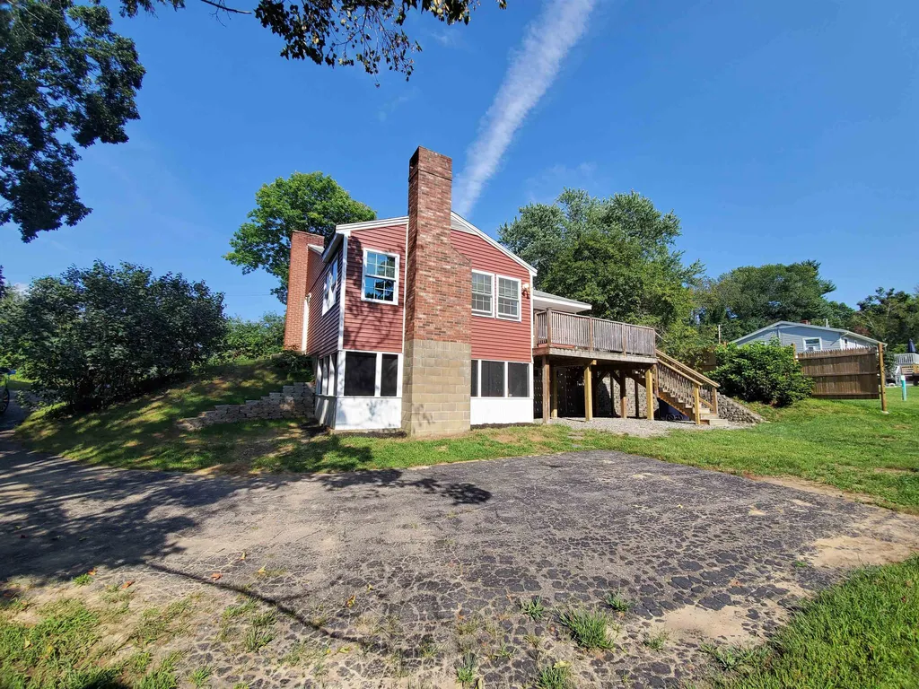 18 Stratham Heights Road Stratham NH 03885