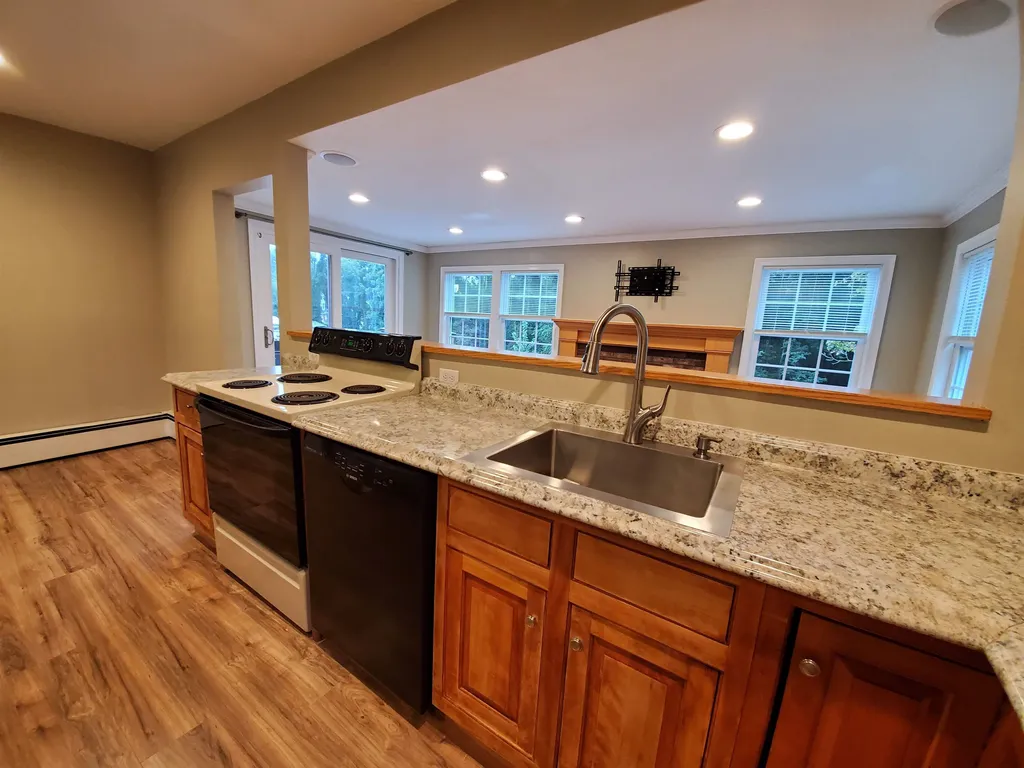 18 Stratham Heights Road Stratham NH 03885