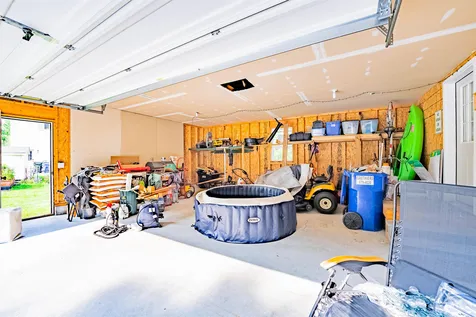 16 Shamrock Way Milton VT 05468-0000